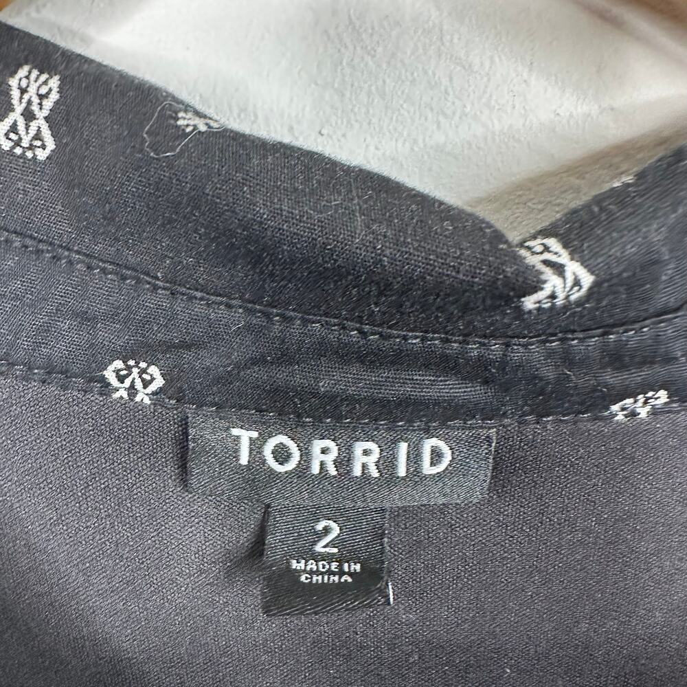 Torrid Black Midi Poplin Collared Shirtdress - Picture 5 of 9